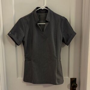 FIGS Women's Graphite Scrub Top